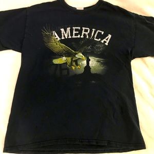 Brand: Gildan, color: black, white, green, brown, yellow